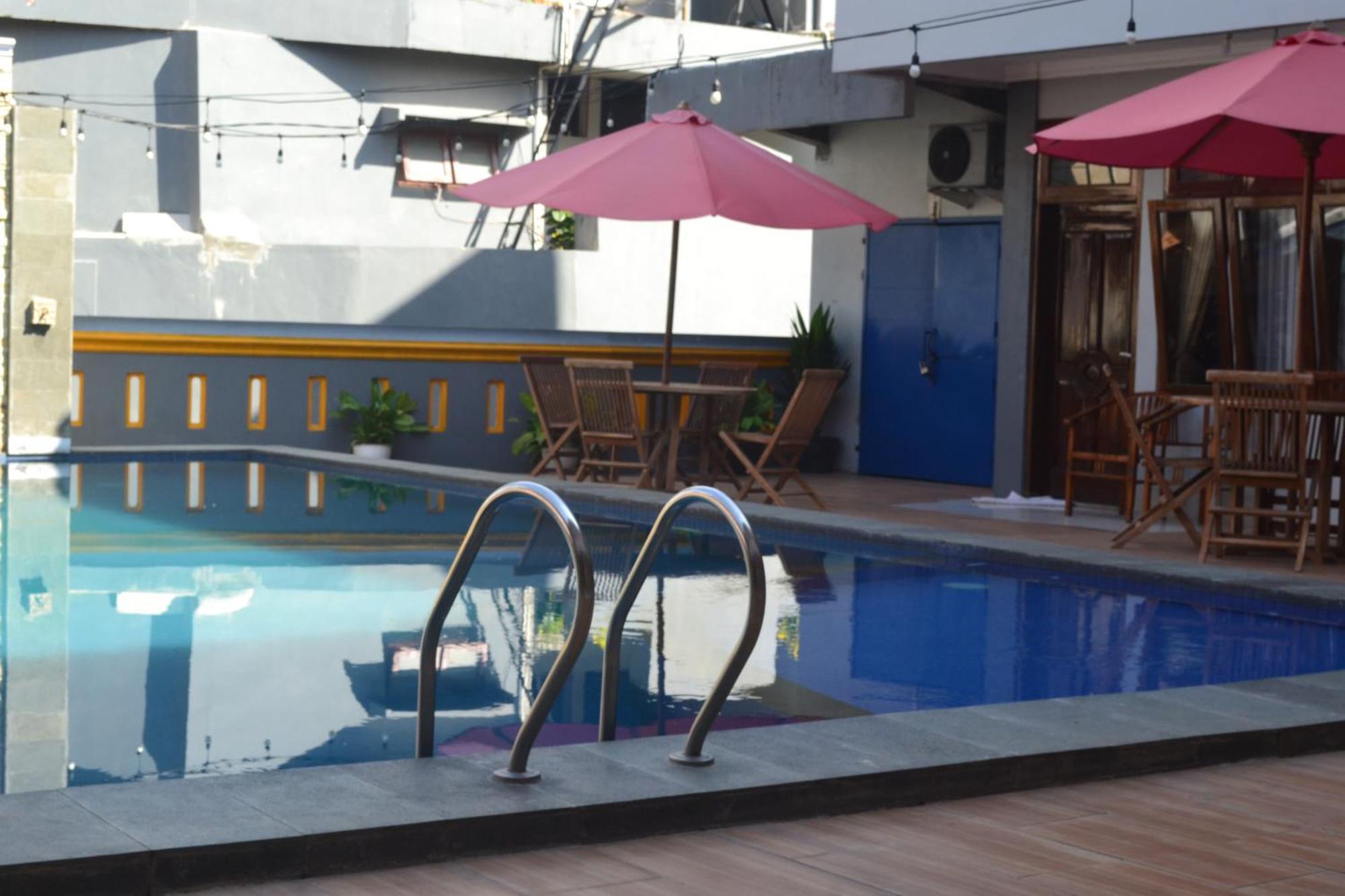 Hotel Asri Baru 普禾加多 外观 照片